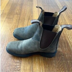 Blundstone Chelsea Boots 1306